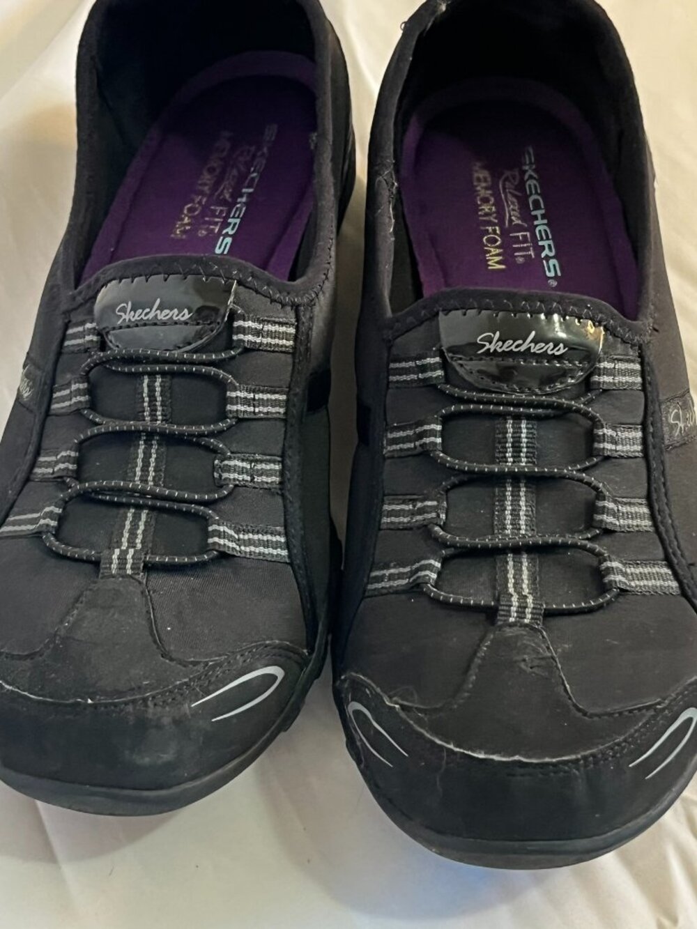 SKECHERS Relaxed Fit Women's Black Slip On Memory Foam Comfort Shoes Size 9